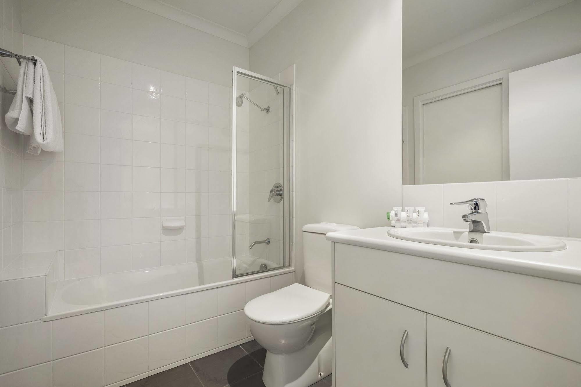 เควสแซงทัวรีเลคอพาร์ตเมนท์ Aparthotel พอยท์คุก ห้อง รูปภาพ